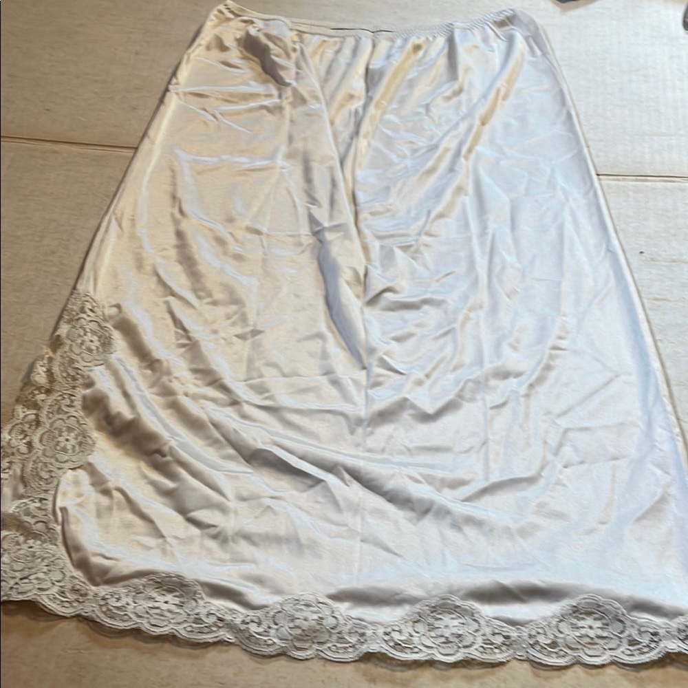 Vintage cream slip
